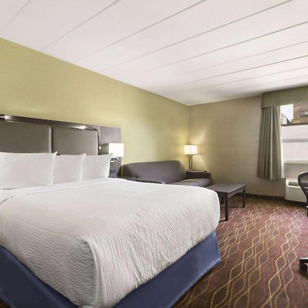 Days Inn By Wyndham Ottawa Eksteriør bilde