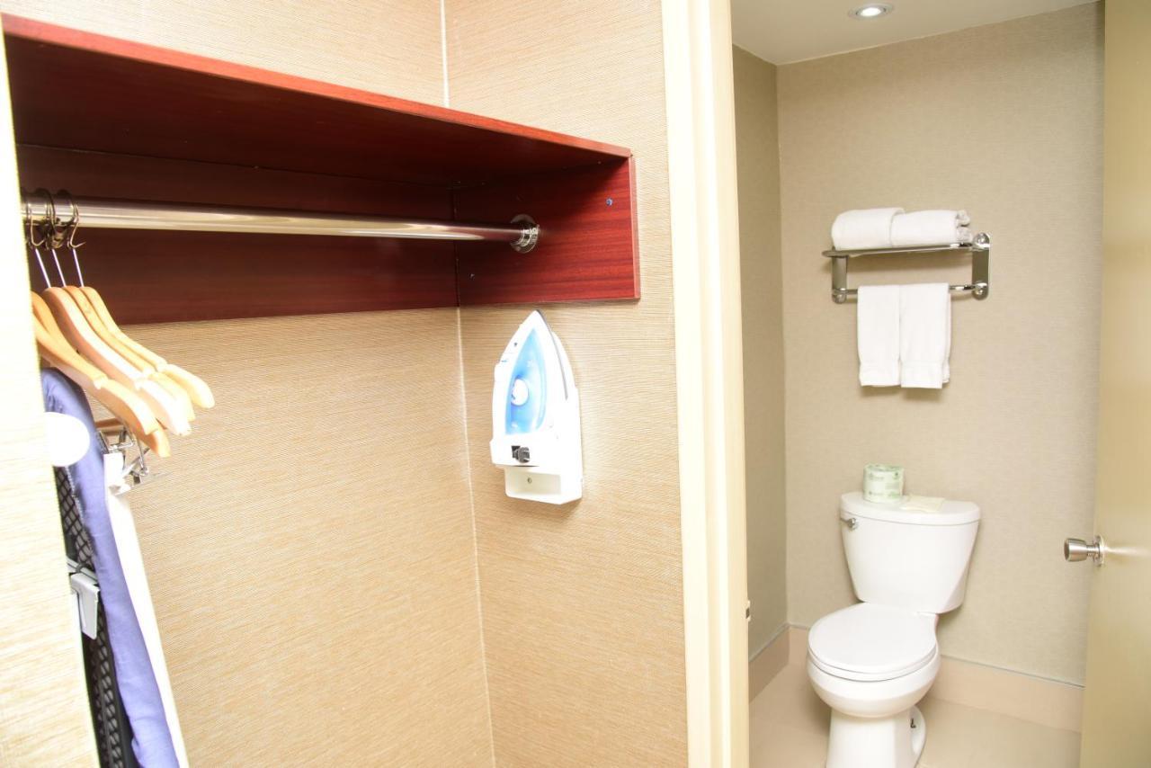 Days Inn By Wyndham Ottawa Eksteriør bilde